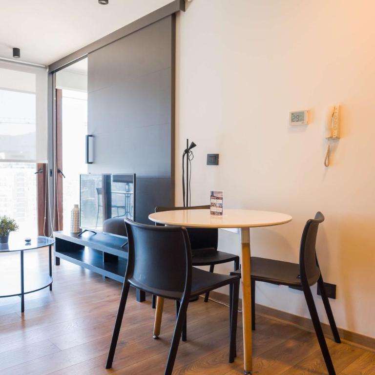 Relajate en Las Condes 2D2B totalmente equipado - Apartment - 15
