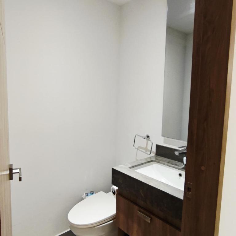Luxury Condo Residencial Area Close to Everything - Apartamento de 2 dormitorios - 14