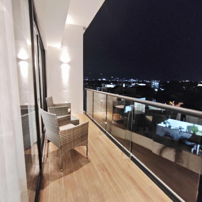 Luxury Condo Residencial Area Close to Everything - Apartamento de 2 dormitorios - 8
