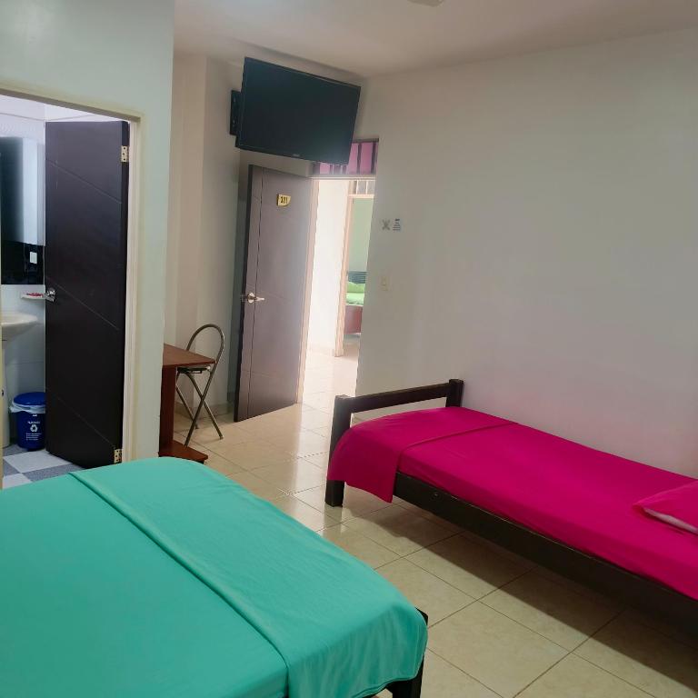 Hotel BSJ Neiva - Habitación Triple Confort - 6