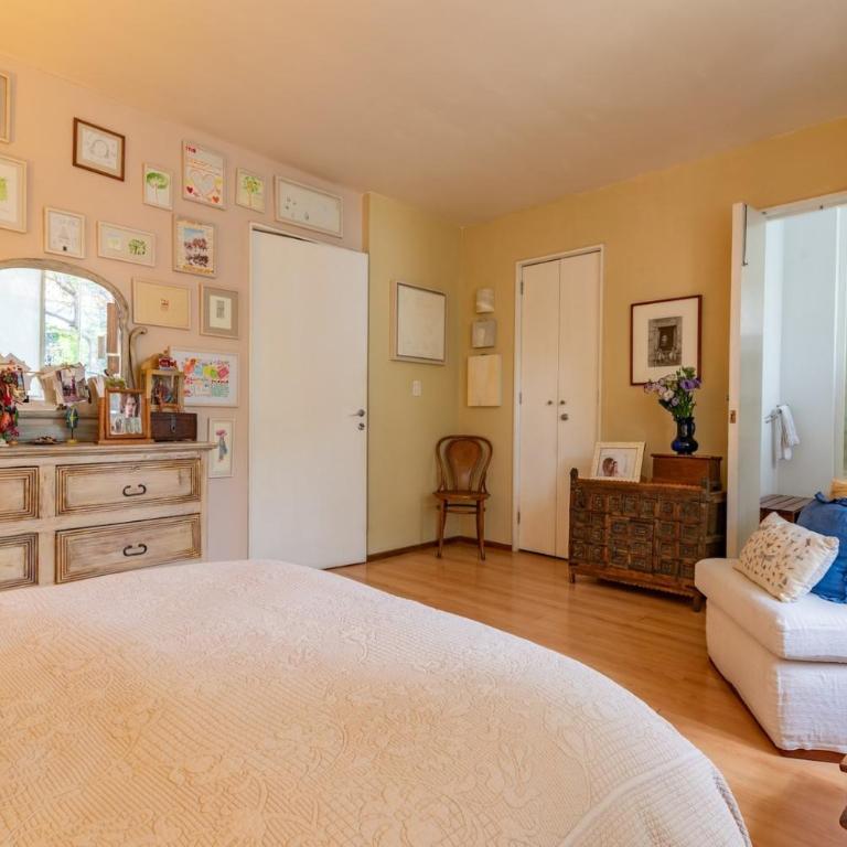 MrW Artist's Atelier Orchid Oasis 3Br House - Three-Bedroom House - 6