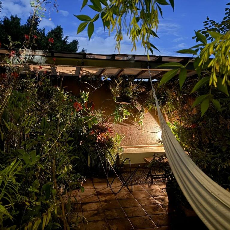 MrW Artist's Atelier Orchid Oasis 3Br House - Three-Bedroom House - 15