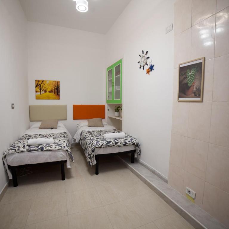 Cosmo Terzo GuestHouse Roma - Camera Budget Doppia con Letti Singoli - 21