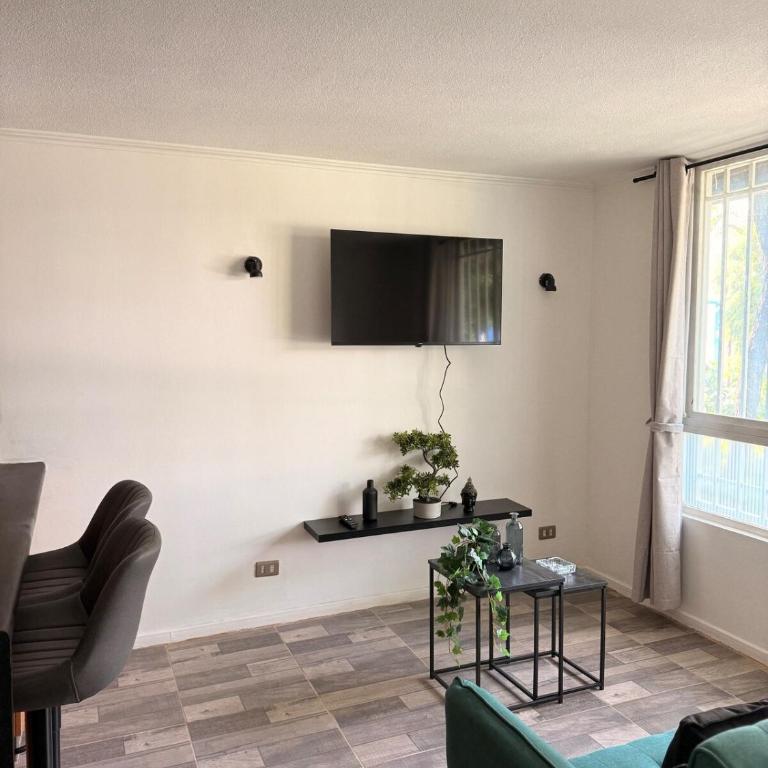 Moderno y amplio dpto en Av Portugal, Santiago - One-Bedroom Apartment - 2