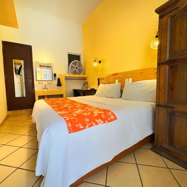 Hotel Escalada - Habitación Estándar - Cama extragrande - 3