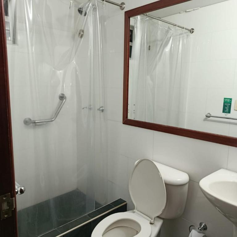 MV Hotel Kafir - Standard Triple Room - 3