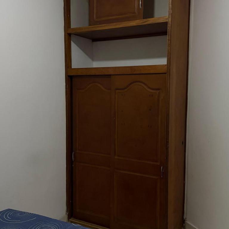 Acogedora casa cerca al estadio barrio Laureles la América - Three-Bedroom Apartment - 11