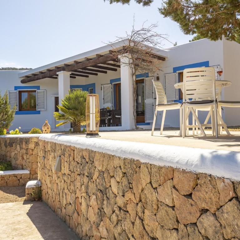 Belvilla by OYO SES SAVINES - Maison de Vacances 3 Chambres - 25
