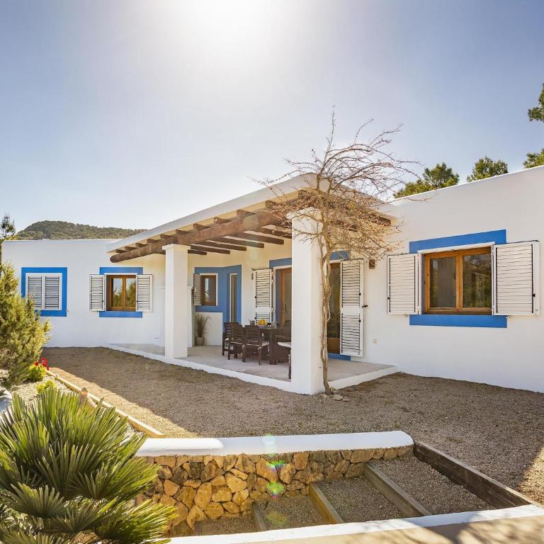 Belvilla by OYO SES SAVINES - Maison de Vacances 3 Chambres - 1