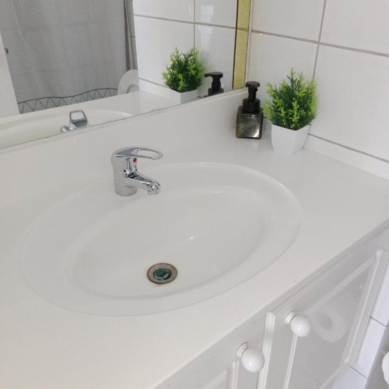 Apartamento,amoblado,vista costanera center - One-Bedroom Apartment - 51