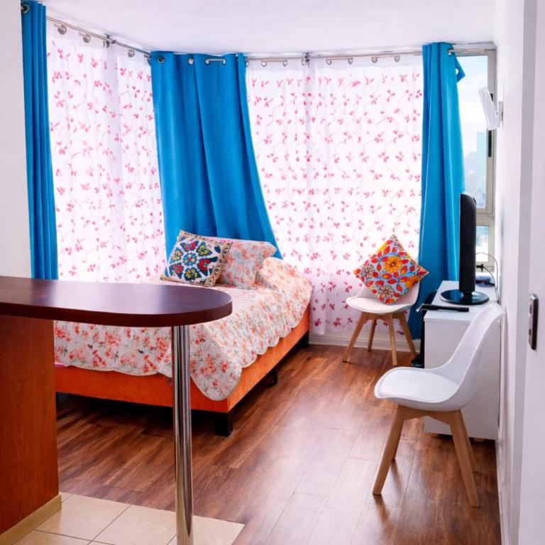 Estiloso 2BR Metro Santa Ana WIFI self-check in - Two-Bedroom Apartment - 11