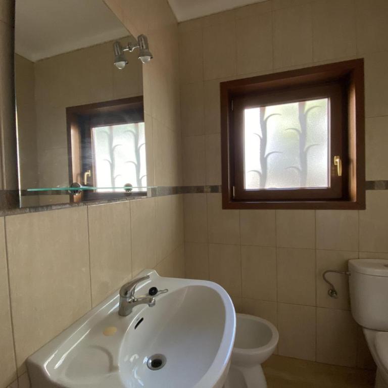 Acogedora Casa Familiar con Jardín y Barbacoa Cerca de la Playa en Torroella de Montgrí - HISP-7-41 - Villa - 16