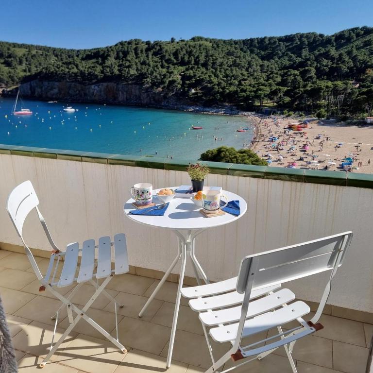 Encantador apartamento a 50m de Cala Montgó con 2 dormitorios y parking privado en L'Escala - HISP-236-173 - Appartement - 3