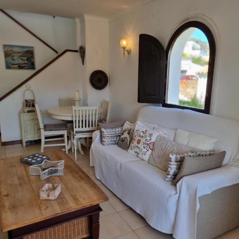 Encantador apartamento a 50m de Cala Montgó con 2 dormitorios y parking privado en L'Escala - HISP-236-173 - Appartement - 12