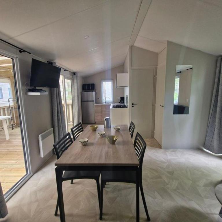 Mobil Home 4 Pers., Terrasse et Parking, St Jean de Monts - FR-1-777-44 - Mobile Home - 6