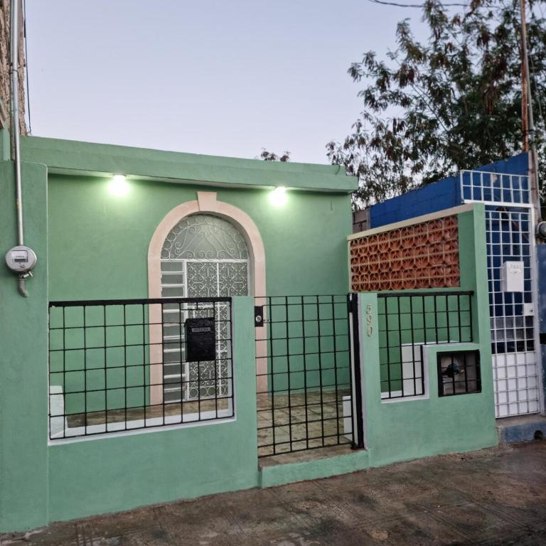 Merida Centro House with Private Pool and Air Conditioning - Two-Bedroom House - 9