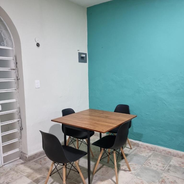 Merida Centro House with Private Pool and Air Conditioning - Two-Bedroom House - 12