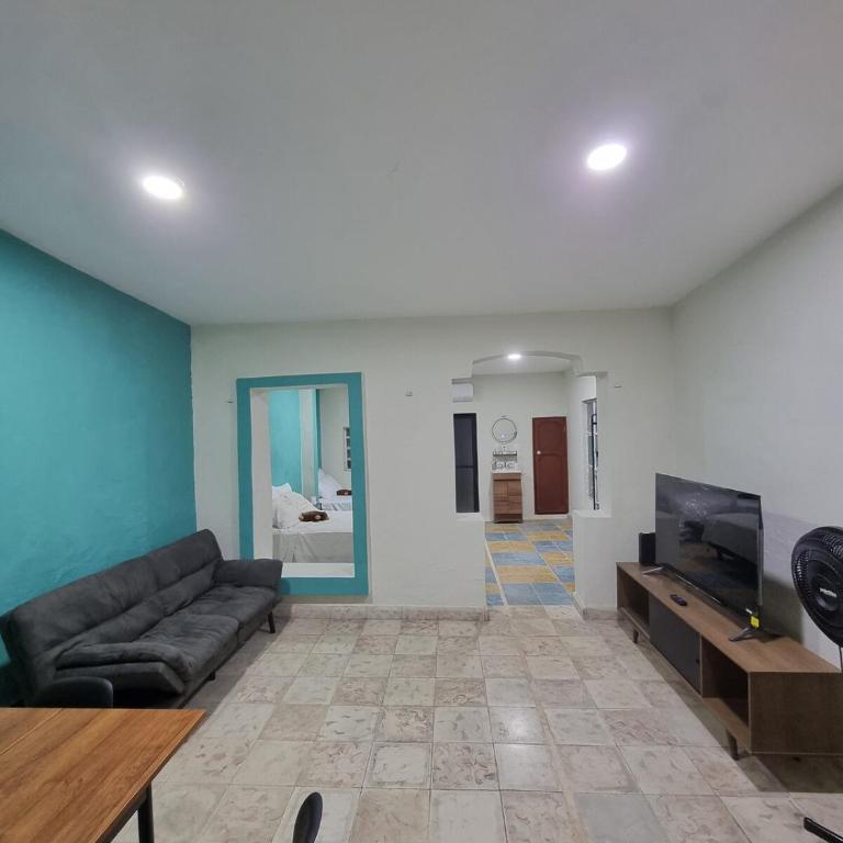 Merida Centro House with Private Pool and Air Conditioning - Two-Bedroom House - 24