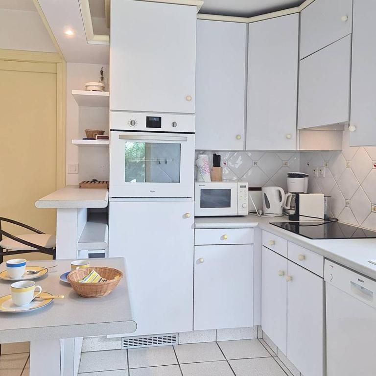 Carnac: Maison Familiale 6 Pers, Jardin, Wifi - FR-1-477-275 - Villa - 7
