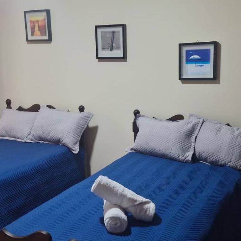 Depto familiar, grupos grandes en zona exclusiva - Three-Bedroom Apartment - 13