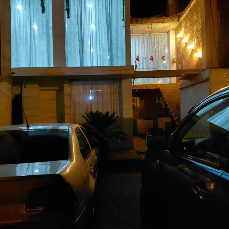 Spacious modern and cozy house - Room #1583974801 - 5