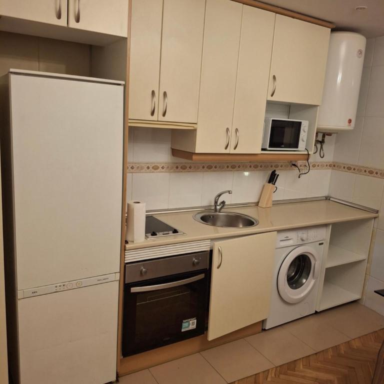 Piso a 5 min de la Puerta del Sol - Apartamento de 1 dormitorio - 5