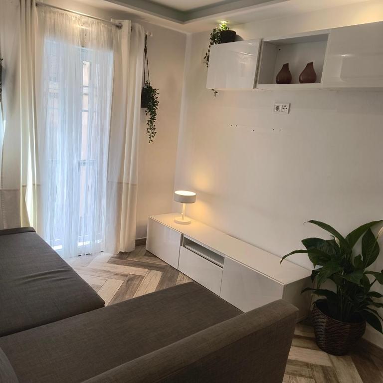 Para familias o grupo de amigos - BARRIO DE LAS LETRAS - MADRID CENTRO - Two-Bedroom Apartment - 6