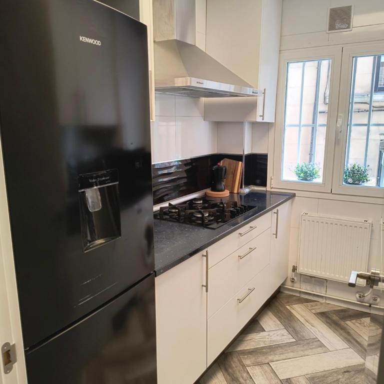 Para familias o grupo de amigos - BARRIO DE LAS LETRAS - MADRID CENTRO - Two-Bedroom Apartment - 32