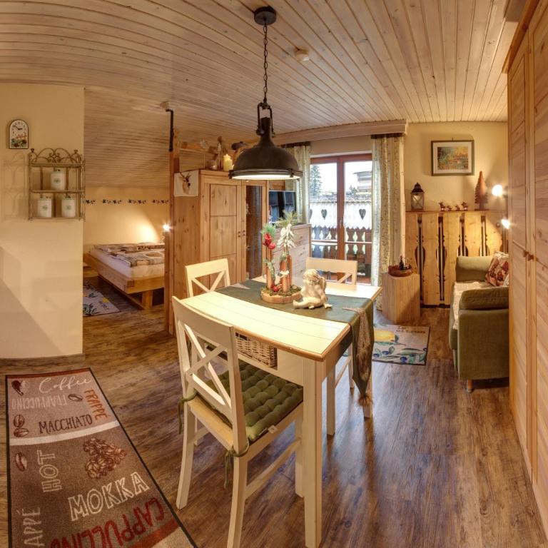 Gästehaus Barbara Schwaiger - Chiemgau Karte - Apartment mit 1 Schlafzimmer - 2
