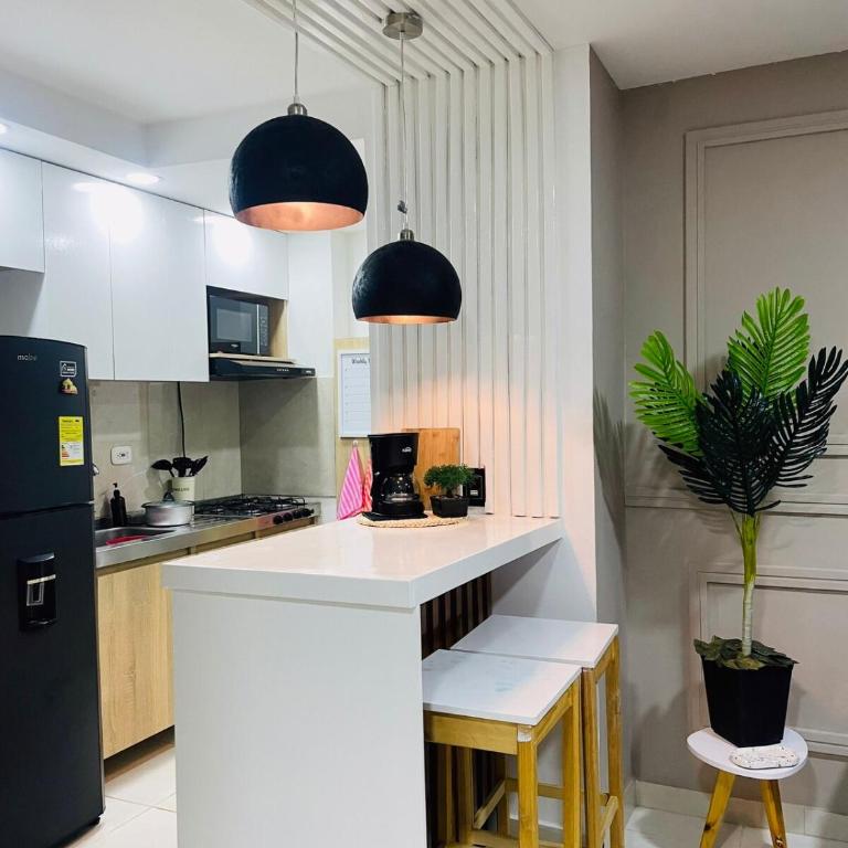 Business Stay More30Days Fast WiFi Premium Comfort - Two-Bedroom Apartment - 94