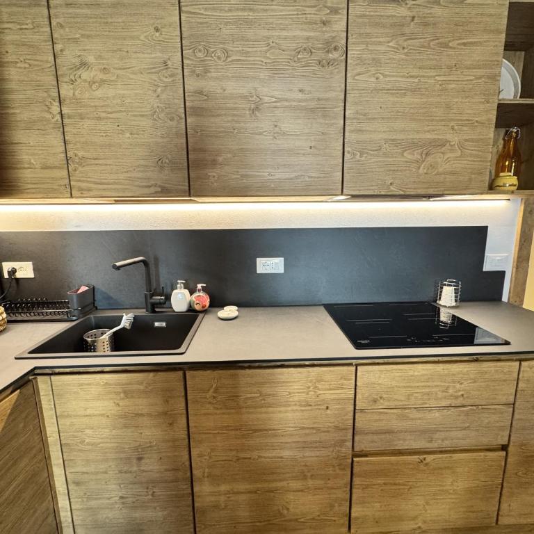 Trilocale con balcone San Gerolamo 055 - Appartamento con 2 Camere da Letto - 6