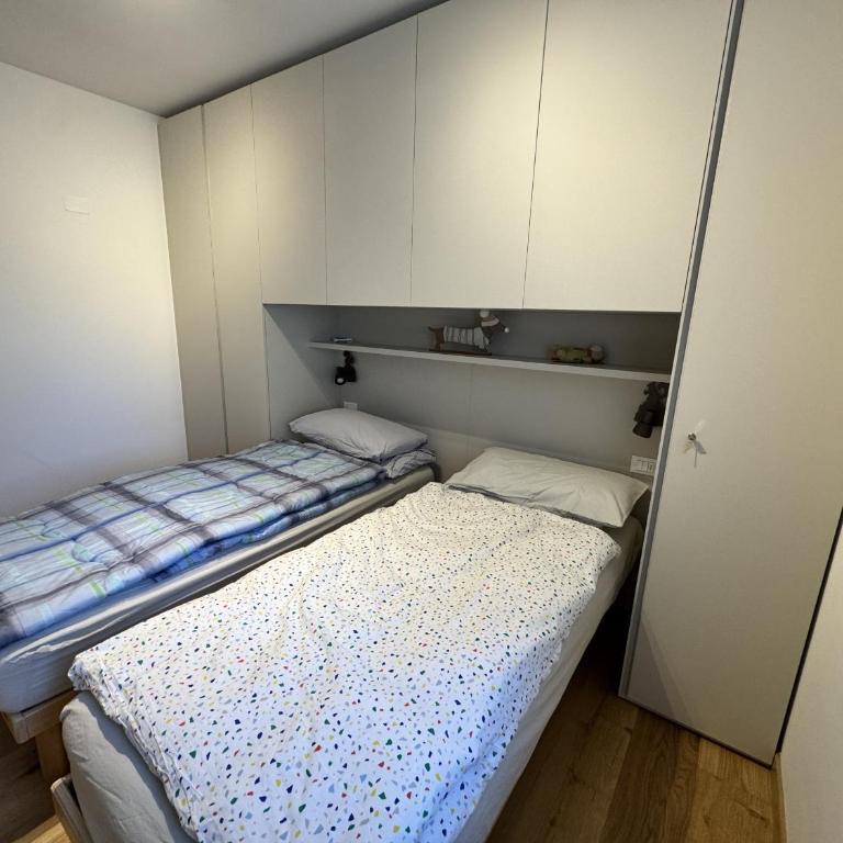 Trilocale con balcone San Gerolamo 055 - Appartamento con 2 Camere da Letto - 14