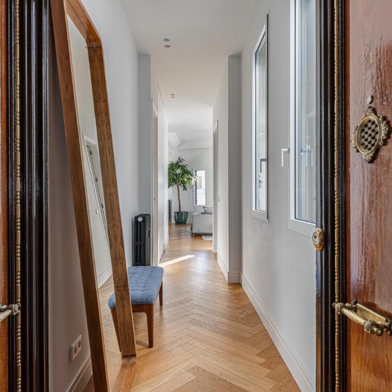 Waou Ático 2 Terrazas Gran Via - Corta Duración - Four-Bedroom Luxury Apartment - 63
