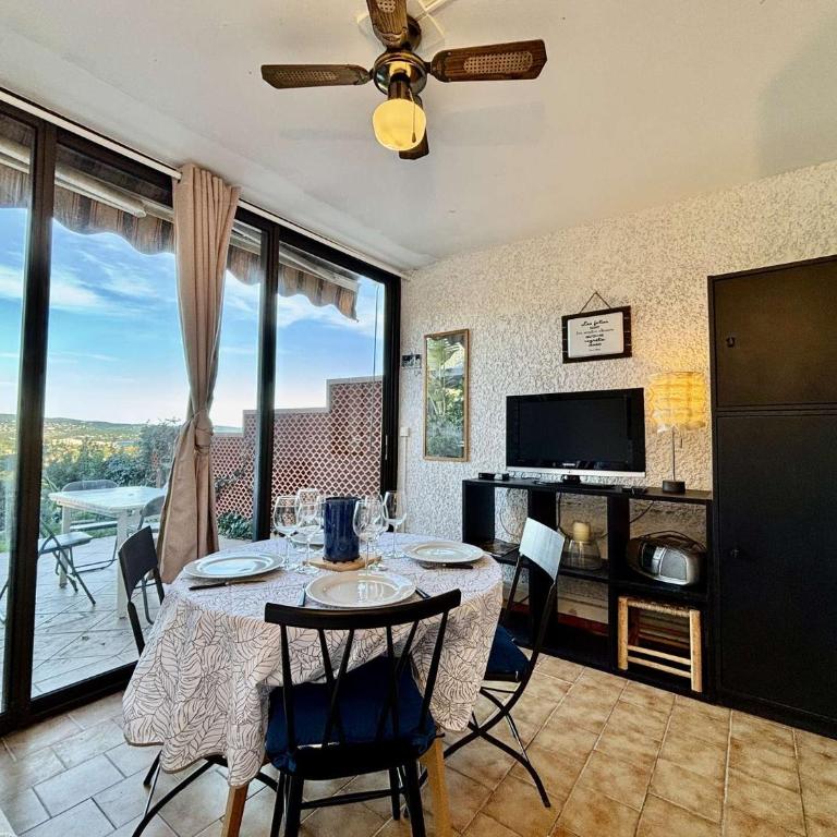 CA010-011 STUDIO POUR 3 Personnes À CAVALAIRE SUR MER - Estudio con vistas al mar - 4