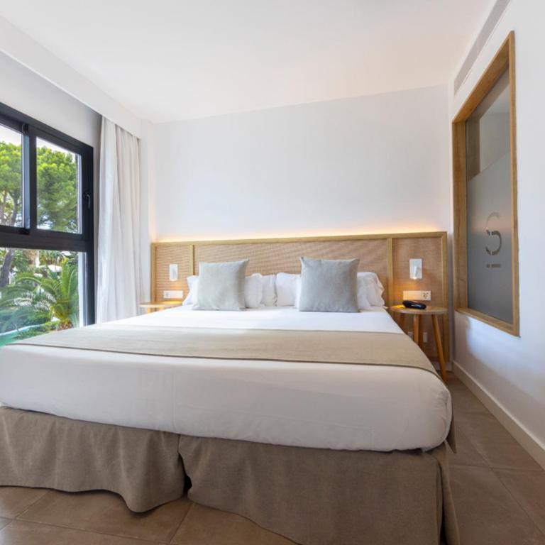 Sofia Alcudia Beach - Deluxe One-Bedroom Apartment - 2