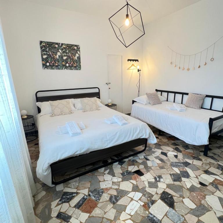 Alle 5 Corti House - Appartamento con 2 Camere da Letto - 1