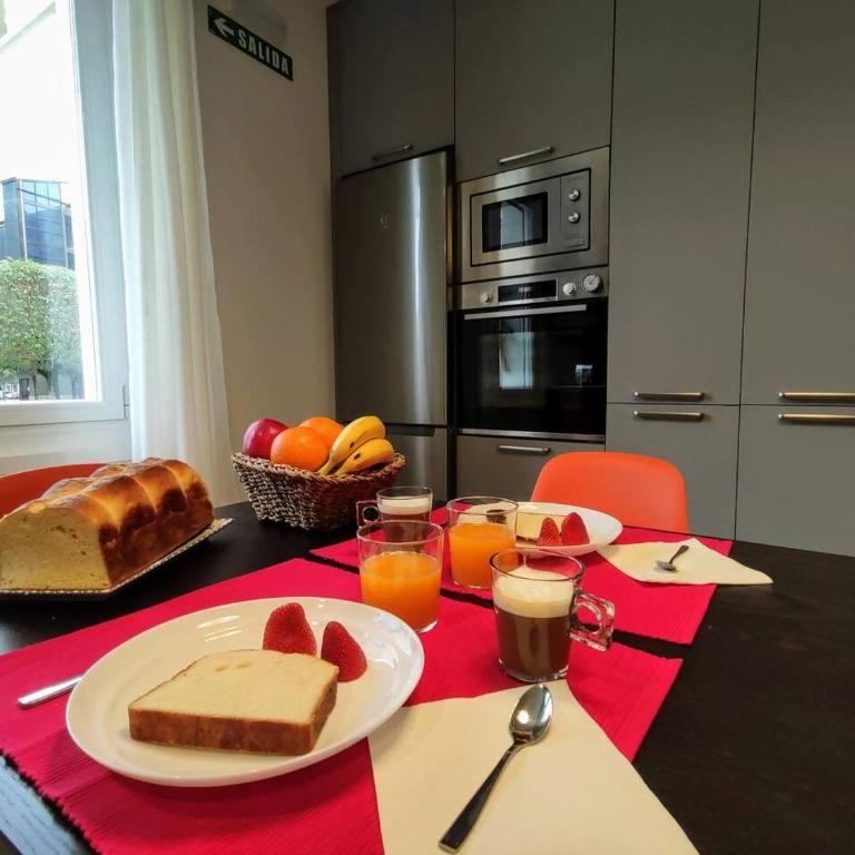 Apartamento Larraina - Three-Bedroom Apartment - 8