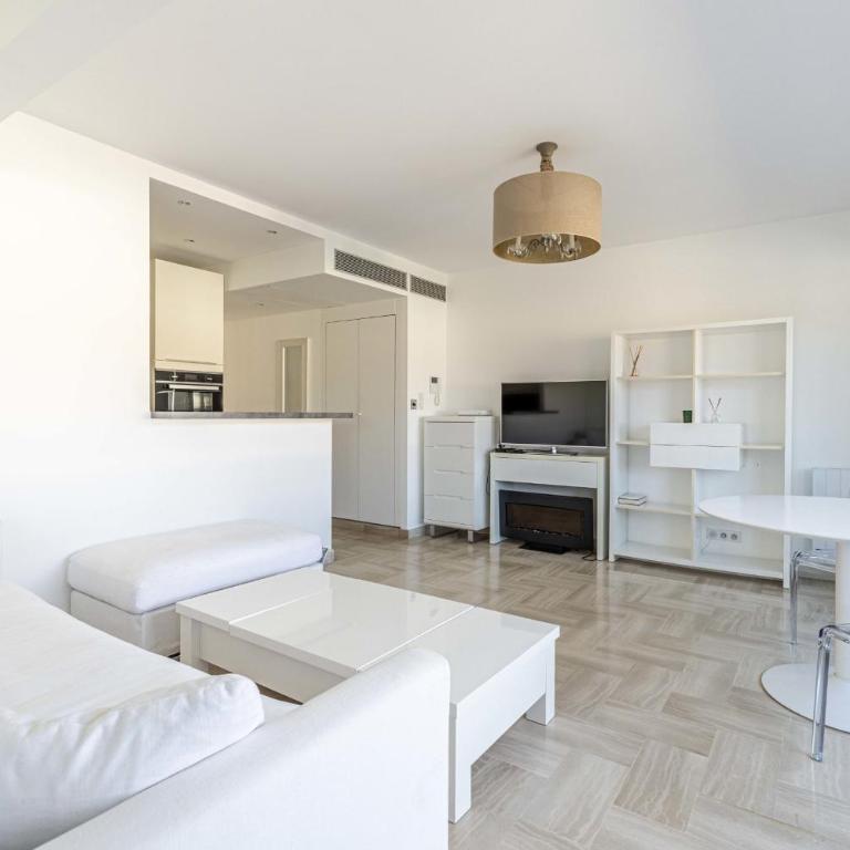 64 ANTIBES - Stunning 1-bedroom with terrace at Gray d'Albion - Superior Apartment mit 1 Schlafzimmer und Balkon - 17