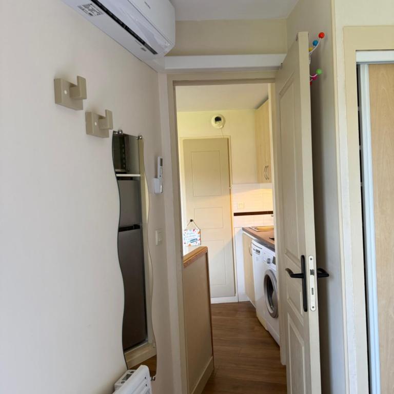 F2 VILLAGE CAP ESTEREL- Vue Montagnes et Golf- ÉQUIPEMENTS TOUT INCLUS - Apartment mit 1 Schlafzimmer und Balkon - 10