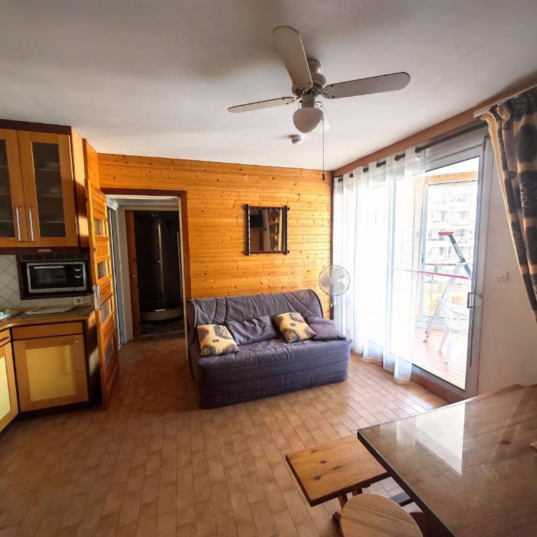 Canet-en-Roussillon T2 Pieds dans l'Eau avec Parking - Idéal 4 Pers - FR-1-794-173 - Apartment - 3
