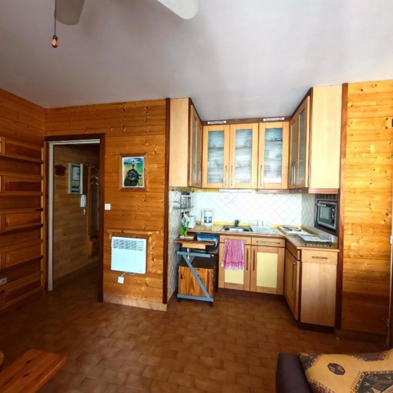 Canet-en-Roussillon T2 Pieds dans l'Eau avec Parking - Idéal 4 Pers - FR-1-794-173 - Apartment - 7