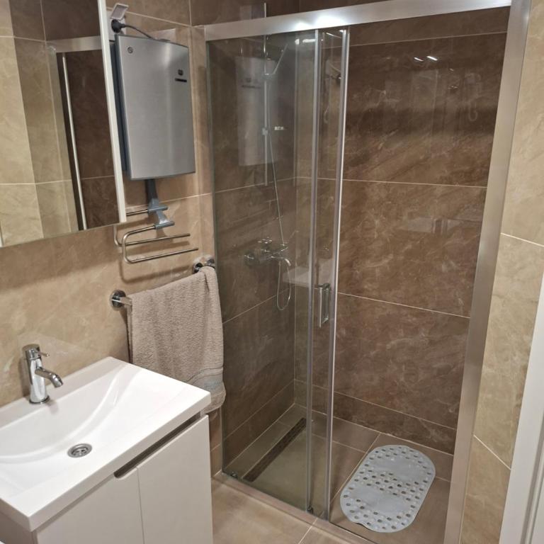 Royal Lux - Apartman sa 1 Spavaćom Sobom - 14