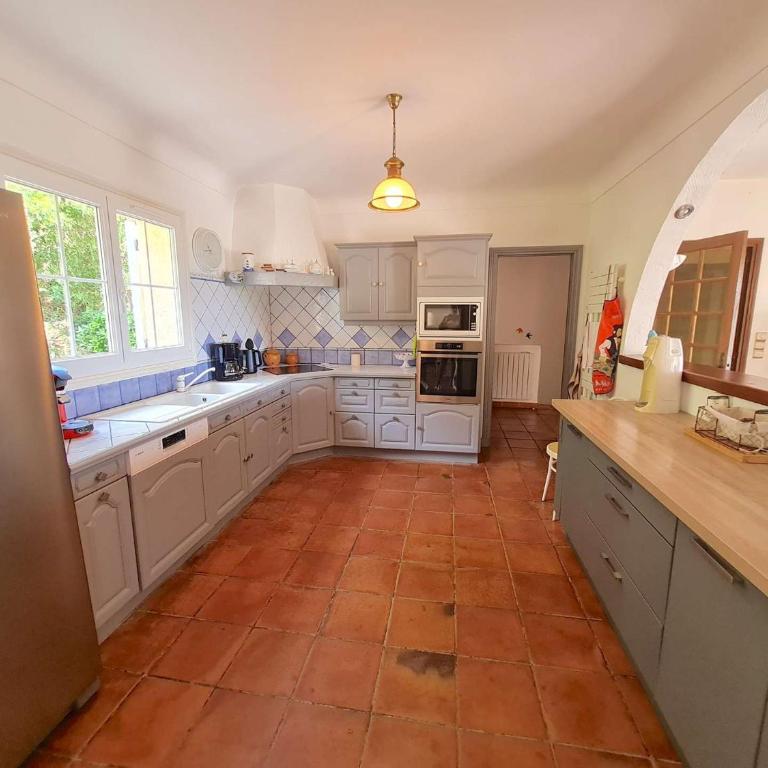 CA000-360 Villa 4 pièces 6 Personnes CAVALAIRE-SUR-MER - Maison 3 Chambres - 5