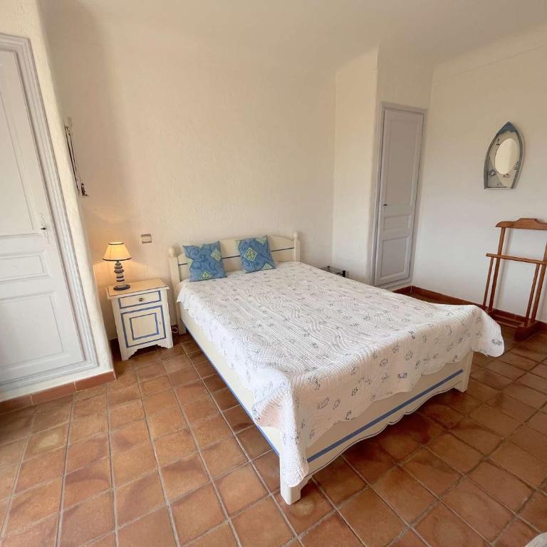 CA000-360 Villa 4 pièces 6 Personnes CAVALAIRE-SUR-MER - Maison 3 Chambres - 12