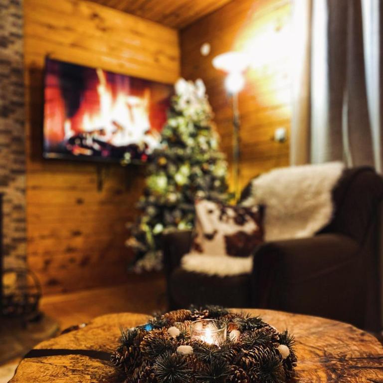 Mountain houses Milovanovic - Three-Bedroom Chalet - 5