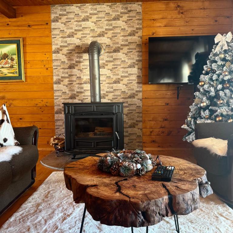 Mountain houses Milovanovic - Three-Bedroom Chalet - 6