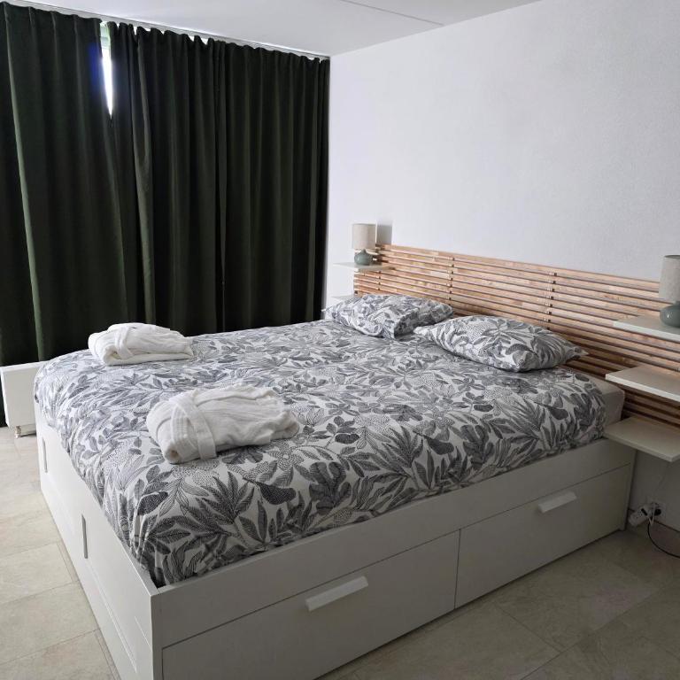Studio avec terrasse et piscine - Aux Petits Sapins - Appartamento con 1 Camera da Letto e Terrazza - 2
