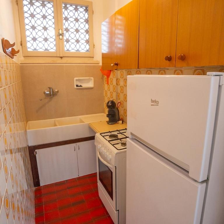 Trilocale con aria condizionata vicino al mare - Appartamento con 2 Camere da Letto e Balcone - 16