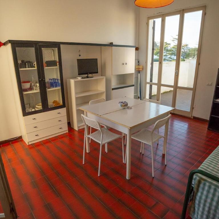 Trilocale con aria condizionata vicino al mare - Appartamento con 2 Camere da Letto e Balcone - 18
