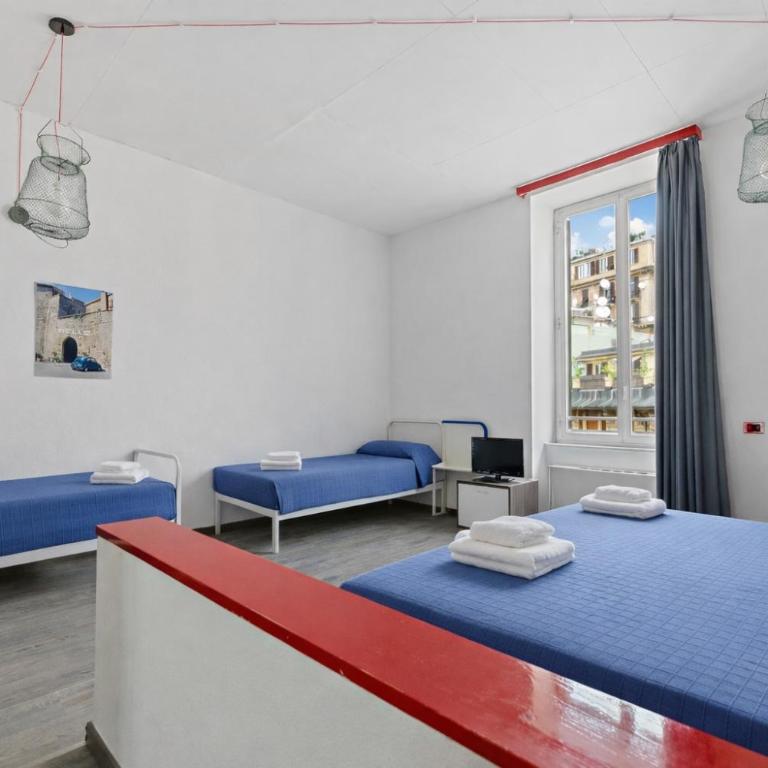 Hotel Britannia - Family Room - 2